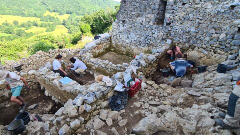 2025 : Fouilles au château